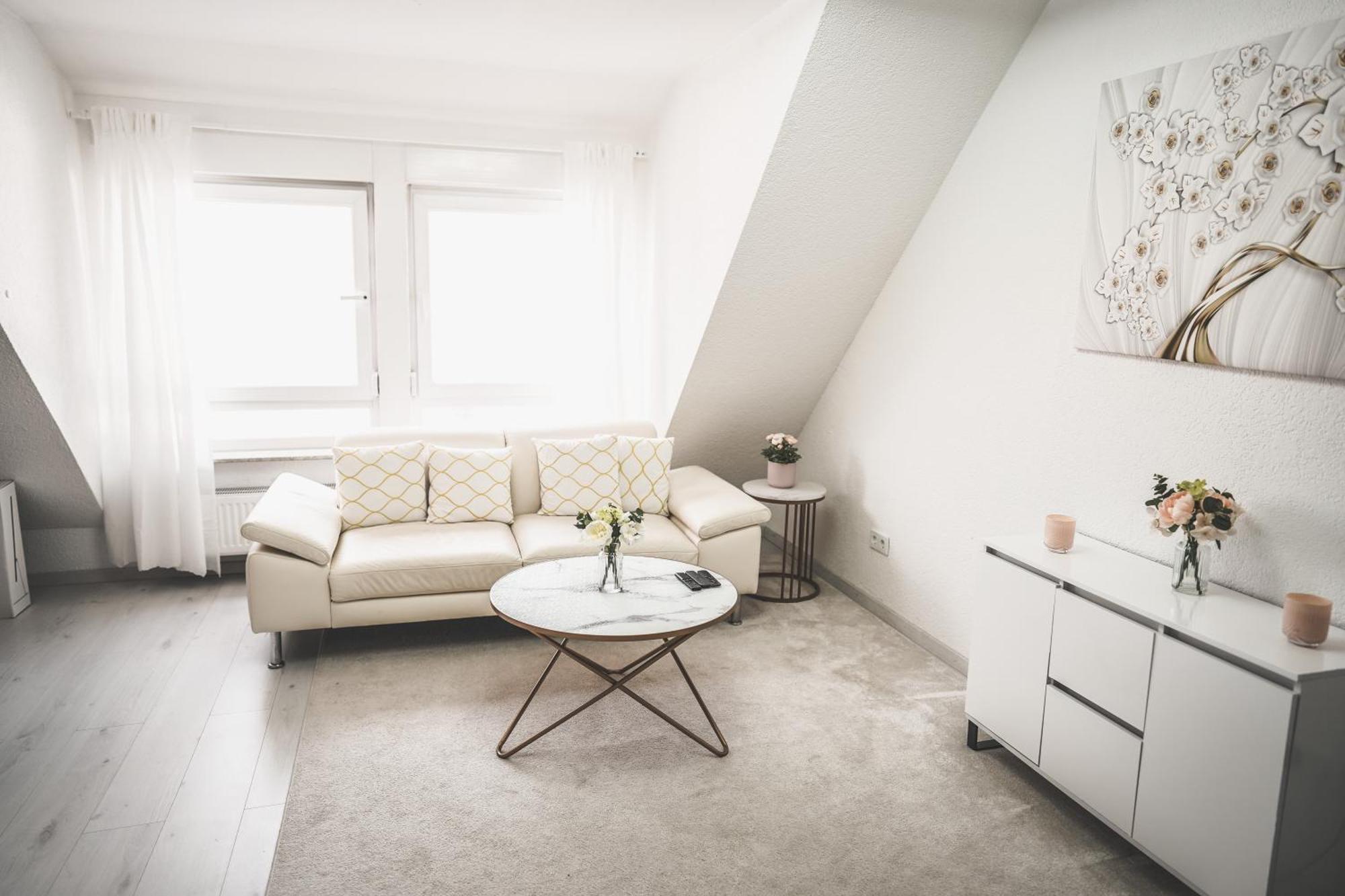 Luxus Maisonette Wohnung Am See, Wehome Premium 圣莱昂-罗特 外观 照片
