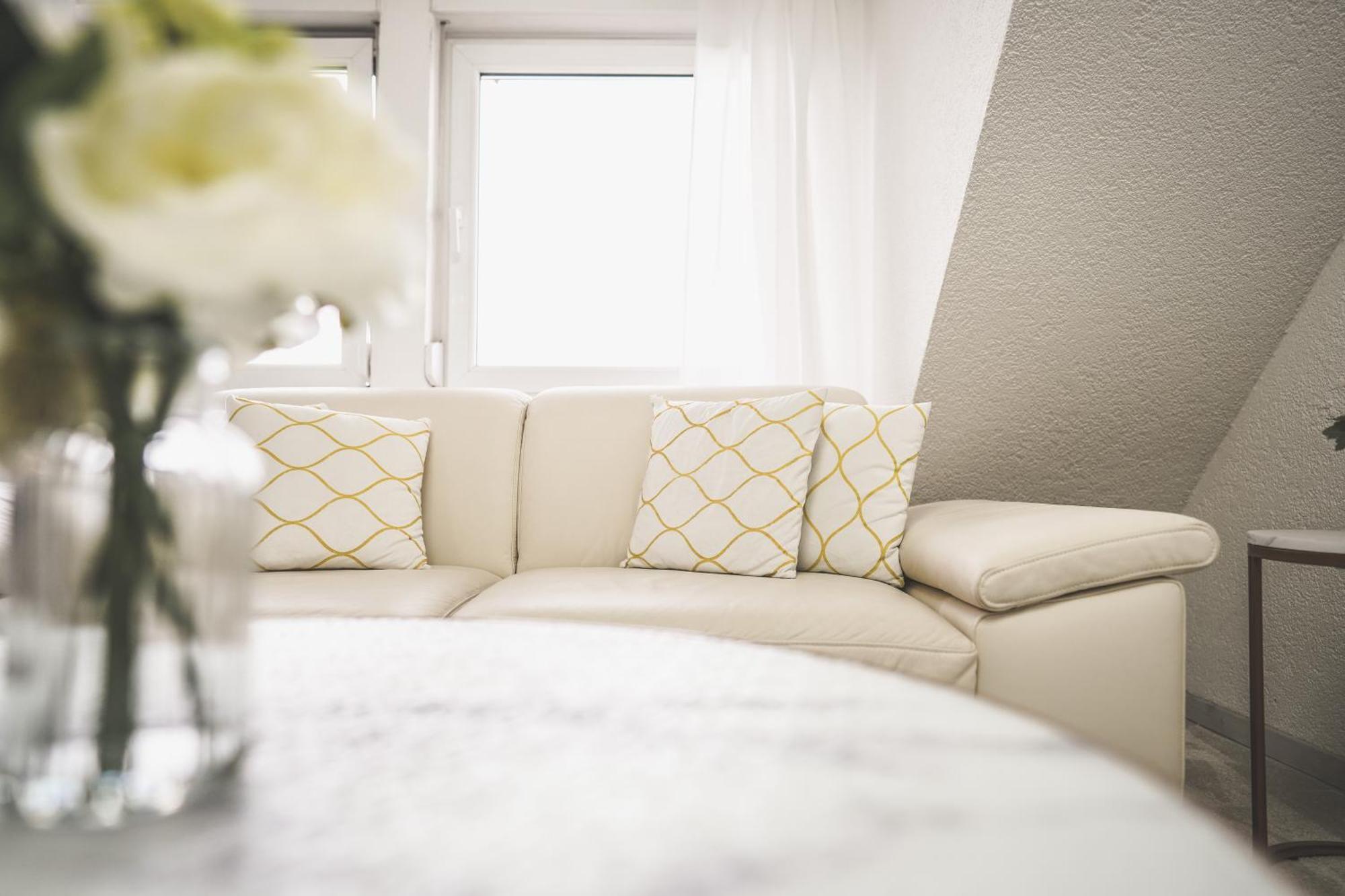 Luxus Maisonette Wohnung Am See, Wehome Premium 圣莱昂-罗特 外观 照片