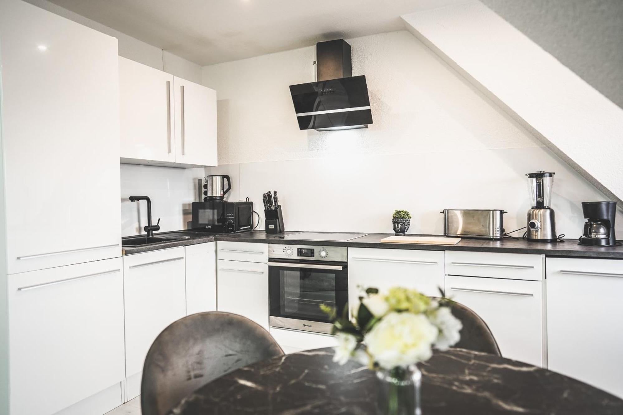 Luxus Maisonette Wohnung Am See, Wehome Premium 圣莱昂-罗特 外观 照片
