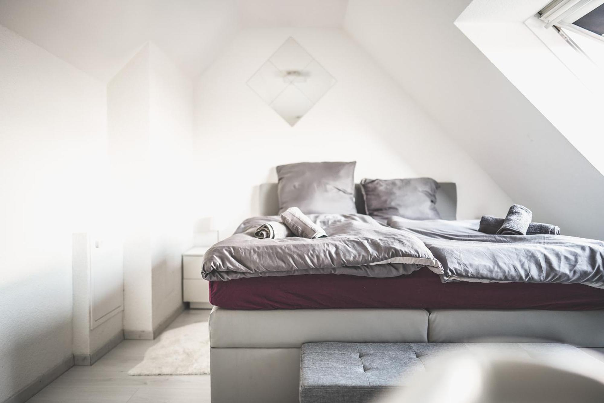 Luxus Maisonette Wohnung Am See, Wehome Premium 圣莱昂-罗特 外观 照片