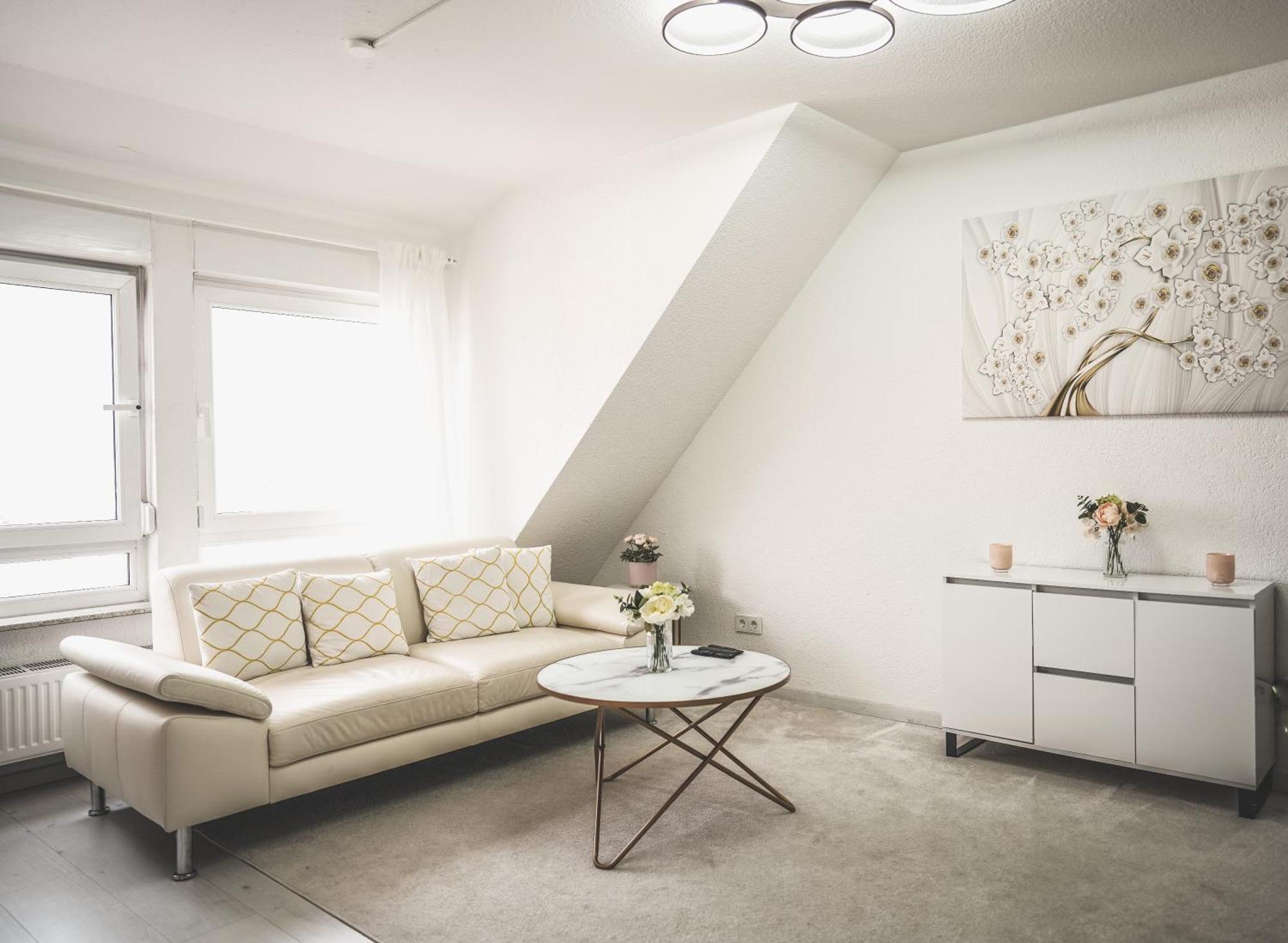 Luxus Maisonette Wohnung Am See, Wehome Premium 圣莱昂-罗特 外观 照片